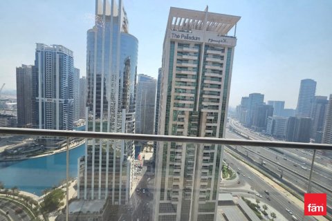 Снять в аренду квартиру в Дубае: 3 спальни, 158.2м², № 42077 - фото 12