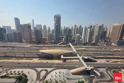 Снять в аренду квартиру в Дубае: 3 спальни, 158.2м², № 42077 - фото 16