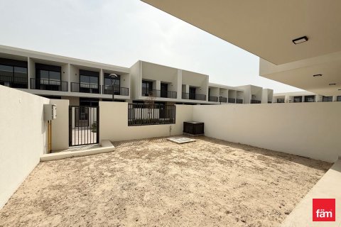 Townhouse in Town Square, Dubai 3 bedrooms, 174 sq.m. № 50079 - photo 2