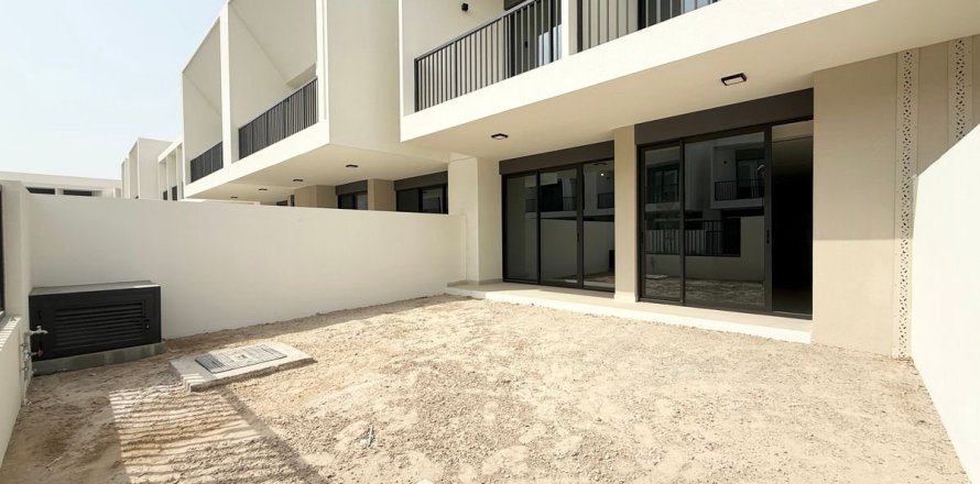 Townhouse in Town Square, Dubai 3 bedrooms, 174 sq.m. № 50079