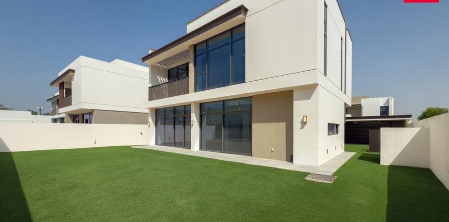 Villa en Al Furjan, Dubai, 4 dormitorios, 587.7 m², № 50080