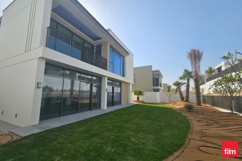 Villa in Al Furjan, Dubai 4 bedrooms, 587.7 sq.m. № 50080