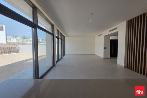 Villa in Al Furjan, Dubai 4 bedrooms, 587.7 sq.m. № 50080 - photo 3