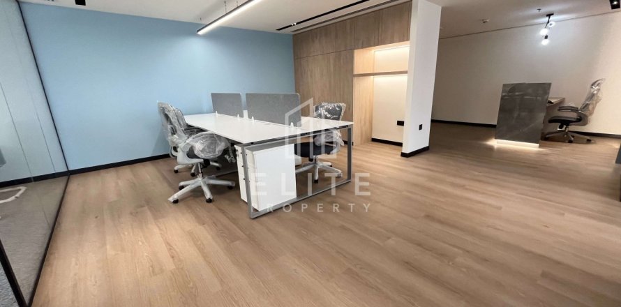 Office in Jumeirah Lake Towers, Dubai 112 sq.m. № 38872