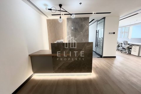 Office in Jumeirah Lake Towers, Dubai 112 sq.m. № 38872 - photo 3