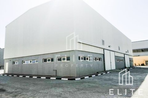 Entrepôt à Dubai, 8288 m², № 38870 - photo 18