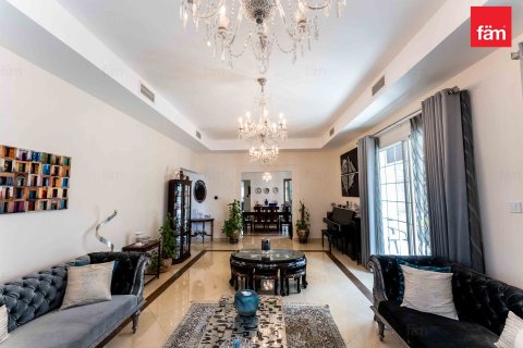 Villa en Dubai, 5 dormitorios, 755.9 m², № 52113 - foto 28