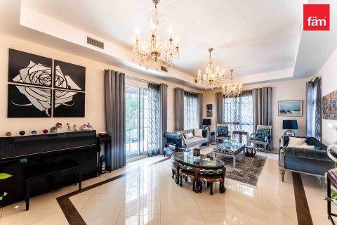 Villa en Dubai, 5 dormitorios, 755.9 m², № 52113 - foto 20