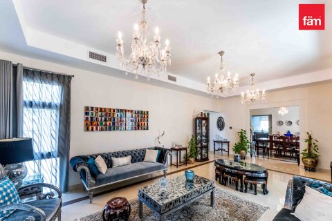 Villa en Dubai, 5 dormitorios, 755.9 m², № 52113 - foto 21