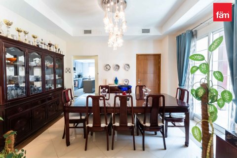 Villa en Dubai, 5 dormitorios, 755.9 m², № 52113 - foto 23