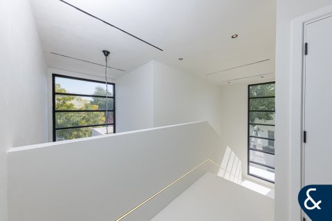 Купить виллу в Арабиан Ранчес, Дубай: 4 спальни, 390м², № 75485 - фото 18