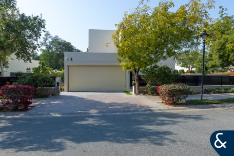 Купить виллу в Арабиан Ранчес, Дубай: 4 спальни, 390м², № 75485 - фото 29