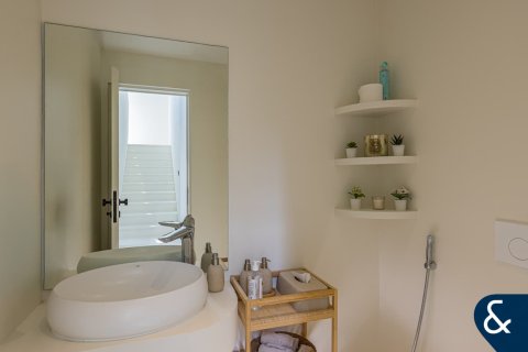 Купить виллу в Арабиан Ранчес, Дубай: 4 спальни, 390м², № 75485 - фото 12