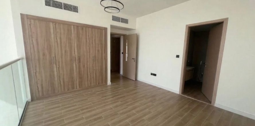 Вилла в Дубае, 3 спальни, 105.7м², № 59094