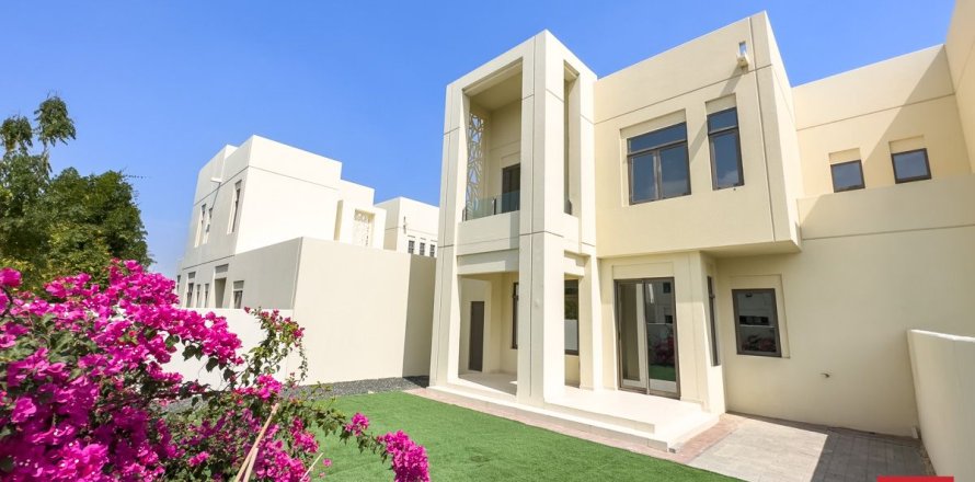 Таунхаус в Риме, Дубай, 3 спальни, 282.6м², № 59104