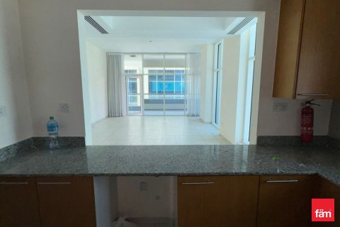 Снять в аренду квартиру в Бизнес-Бэе, Дубай: 1 спальня, 120.4м², № 59105 - фото 3