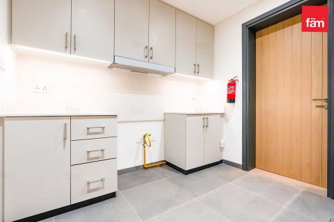 Villa in Dubai 4 bedrooms, 302.1 sq.m. № 76850 - photo 3