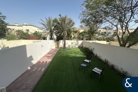 Villa en Springs 11, The Springs, Dubai, 2 dormitorios, 157 m², № 76739 - foto 2