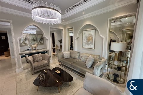 Apartamento en The Old Town Island, Old Town, Dubai, 2 dormitorios, 196 m², № 76740 - foto 1