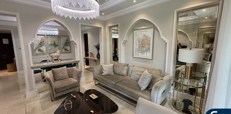 Apartamento en The Old Town Island, Old Town, Dubai, 2 dormitorios, 196 m², № 76740