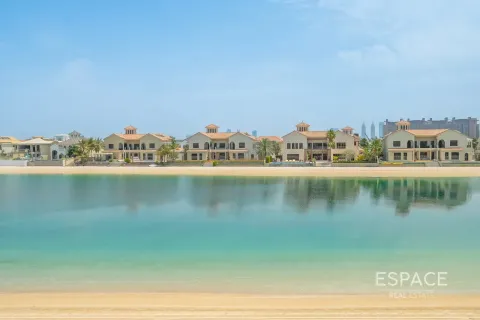Villa in Palm Jumeirah, Dubai 4 bedrooms, 465 sq.m. № 122562 - photo 16