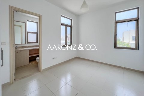 Adosado en Mira Oasis 2, Reem, Dubai, 4 dormitorios, 343 m², № 55383 - foto 2