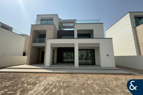 Купить виллу в Caya, Arabian Ranches 3, Дубай: 5 спален, 509м², № 75812 - фото 23