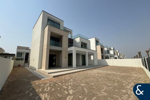 Купить виллу в Caya, Arabian Ranches 3, Дубай: 5 спален, 509м², № 75812 - фото 1