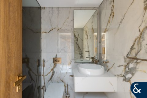 Townhouse in Jumeirah Golf Estates, Dubai 3 bedrooms, 204 sq.m. № 75802 - photo 7