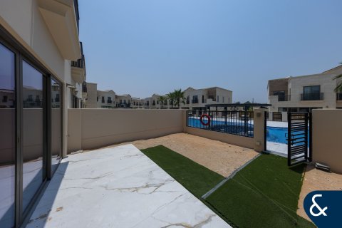 Townhouse in Jumeirah Golf Estates, Dubai 3 bedrooms, 204 sq.m. № 75802 - photo 16