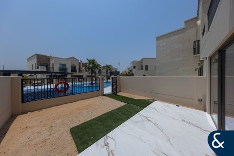 Townhouse in Jumeirah Golf Estates, Dubai 3 bedrooms, 204 sq.m. № 75802 - photo 17