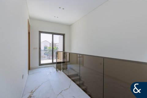 Townhouse in Jumeirah Golf Estates, Dubai 3 bedrooms, 204 sq.m. № 75802 - photo 13