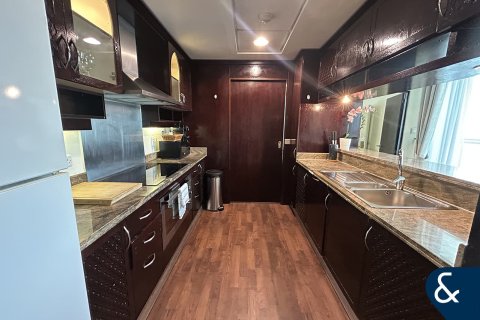 Apartment in Downtown Dubai (Downtown Burj Dubai), Dubai 3 bedrooms, 193 sq.m. № 75801 - photo 11