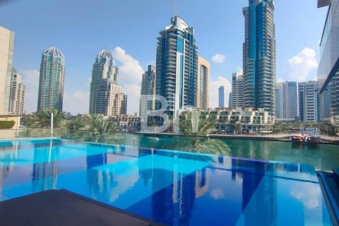 Apartment in Dubai Marina, Dubai 3 bedrooms, 164 sq.m. № 25056 - photo 12