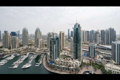 Apartment in Dubai Marina, Dubai 3 bedrooms, 164 sq.m. № 25056 - photo 2