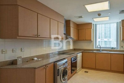 Apartment in Dubai Marina, Dubai 2 bedrooms, 143 sq.m. № 25054 - photo 15