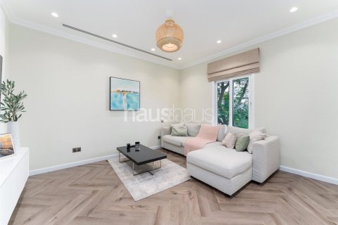 Купить виллу в Джумейра Гольф Эстейтс, Дубай: 5 спален, 562м², № 44246 - фото 17