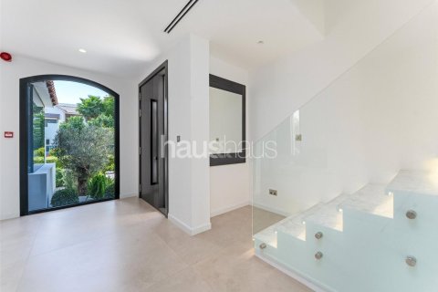 Купить виллу в Джумейра Гольф Эстейтс, Дубай: 5 спален, 562м², № 44246 - фото 24