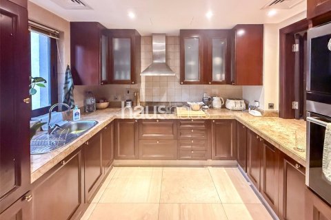 Apartment in Old Town, Dubai 2 bedrooms, 132 sq.m. № 44245 - photo 5