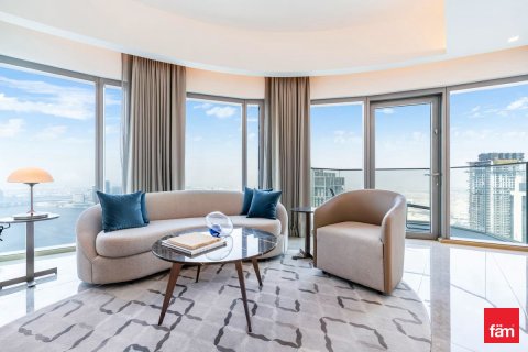 Apartment in Dubai 2 bedrooms, 102.4 sq.m. № 112769