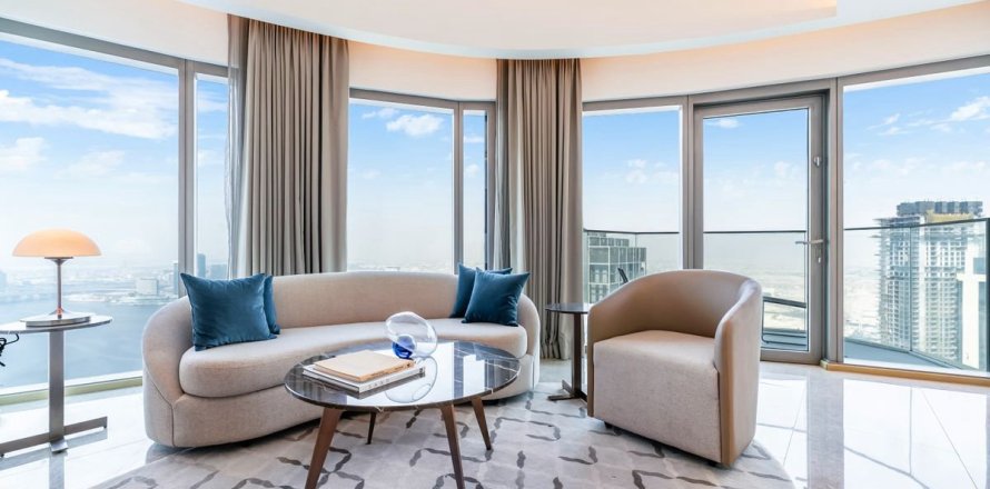 Квартира в Дубае, 2 спальни, 102.4м², № 112769