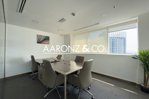 Office in Business Bay, Dubai 110 sq.m. № 94553 - photo 8
