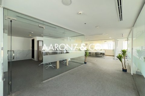 Office in Business Bay, Dubai 95 sq.m. № 94552