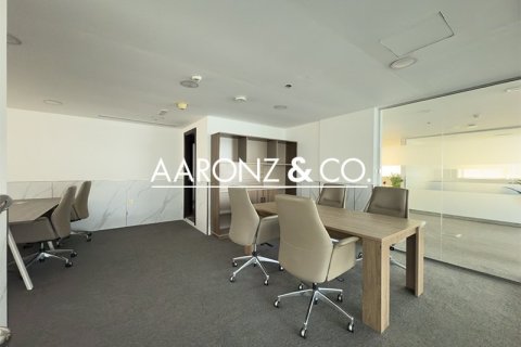 Office in Business Bay, Dubai 95 sq.m. № 94552 - photo 8