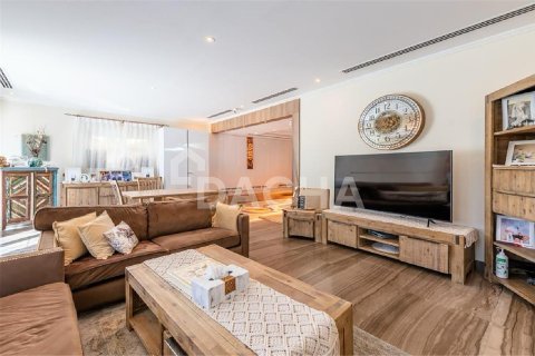 فيلا في Legacy, Jumeirah Park, دبي 5 غرف نوم , 750.2 م² رقم 6983 - صورة 10