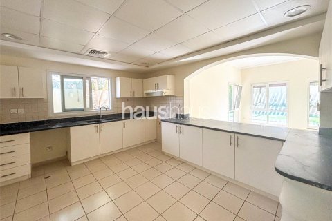 Villa à Meadows, Dubai, 6 chambres, 458 m², № 45046 - photo 9