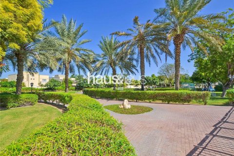 Villa à Meadows, Dubai, 6 chambres, 458 m², № 45046 - photo 19