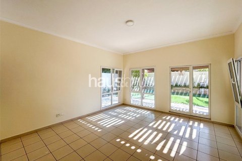 Villa à Meadows, Dubai, 6 chambres, 458 m², № 45046 - photo 10
