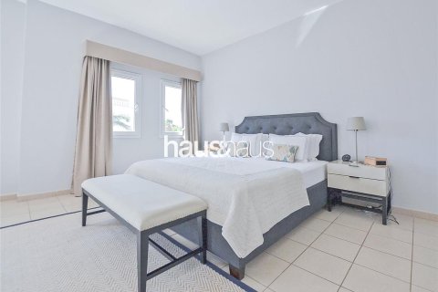 Villa à Meadows, Dubai, 6 chambres, 458 m², № 45046 - photo 14