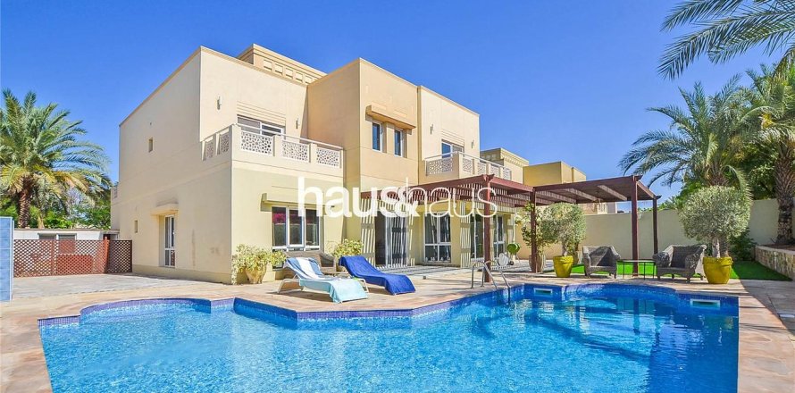 Villa à Meadows, Dubai, 6 chambres, 458 m², № 45046